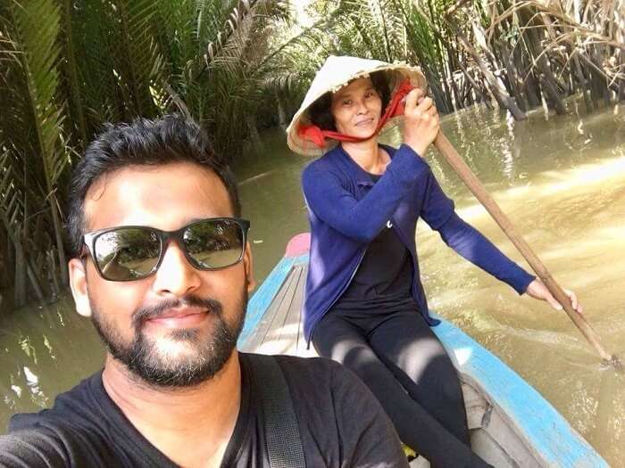 pallavi vietnam family trip: boat ride selfie