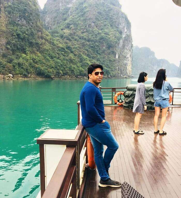 pallavi vietnam family trip: posing on cruise
