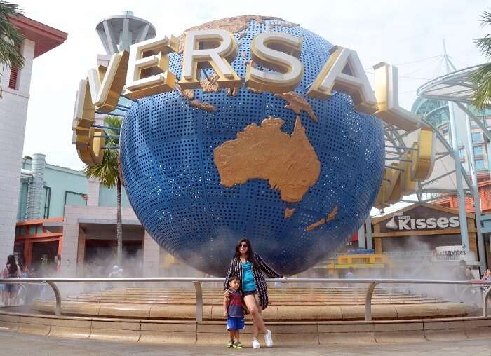 anshu singapore trip: family posng before universal studios