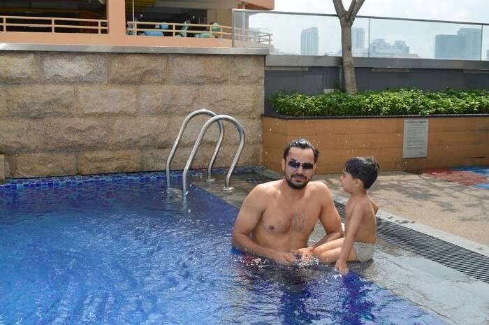 anshu singapore trip: sushant with son in pool