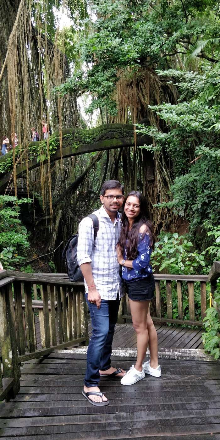 couple in monkey forest