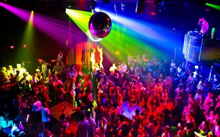 Nightlife In Indore: 10 Best Places to Eat, Dance and Party Hard