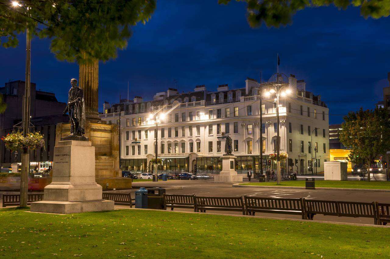 white grand building of Millennium Hotel Glasgow