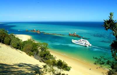 11 Best Australian Islands to Visit (Beautiful & Affordable)