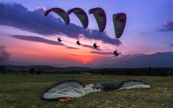 acj-2205-paragliding-in-bhimtal 1 (3)