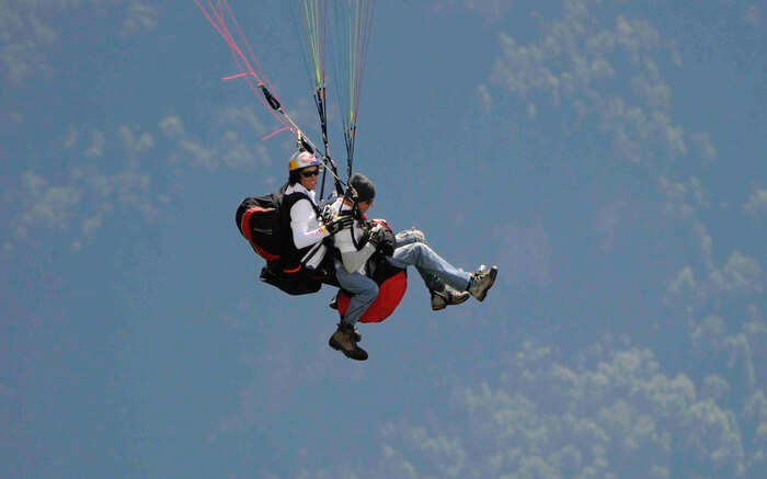 acj-2205-paragliding-in-bhimtal 4