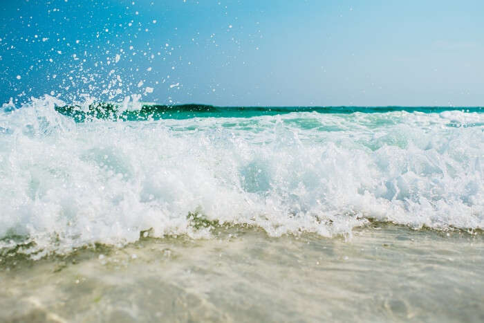 beach waves