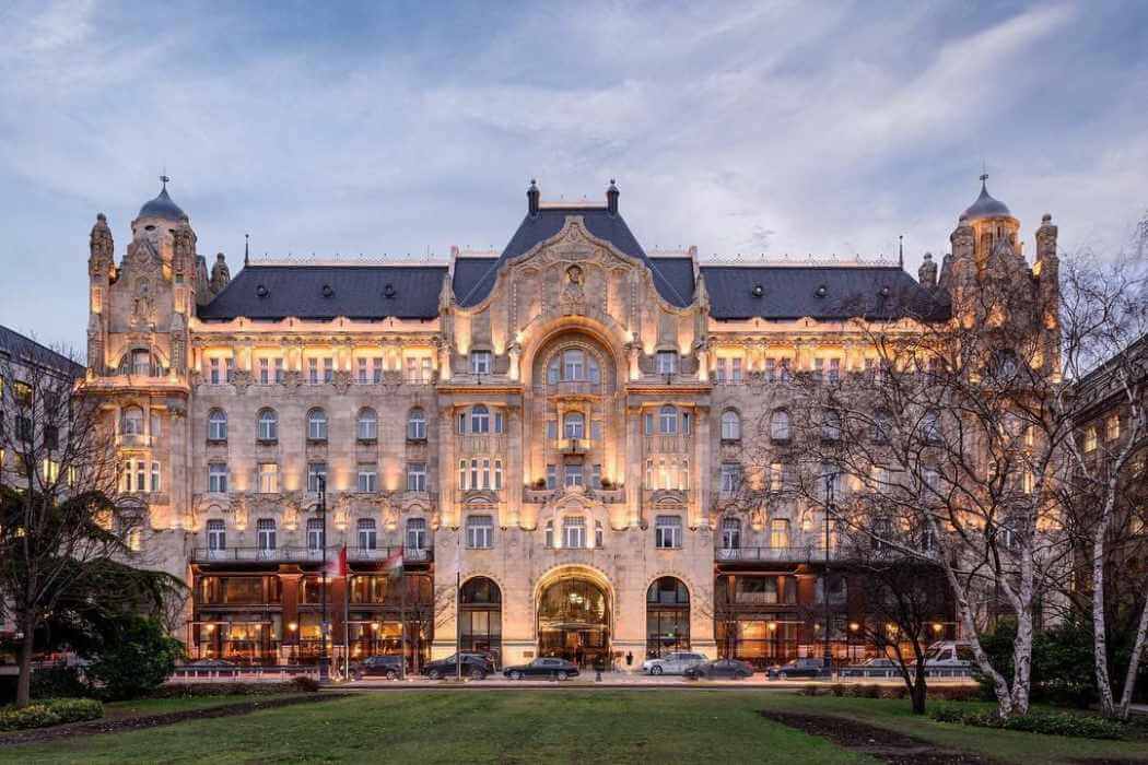 a gorgeous Gresham Palace hotel