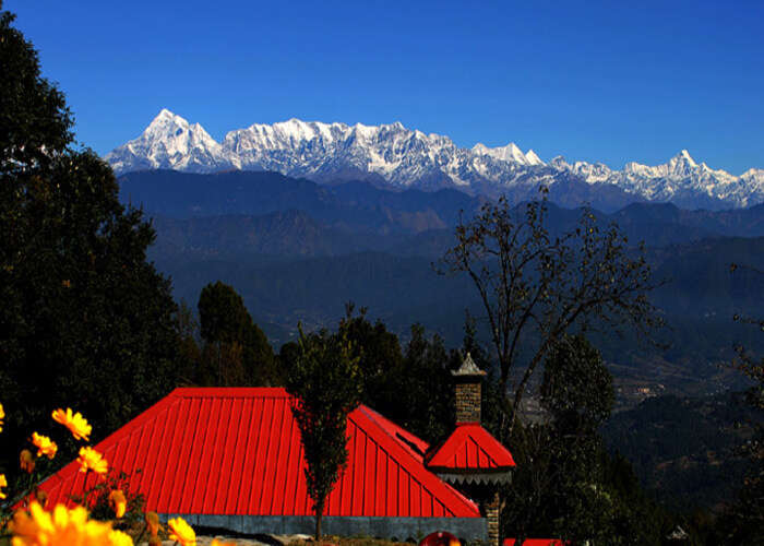 panoramic views of Himalayan peaks
