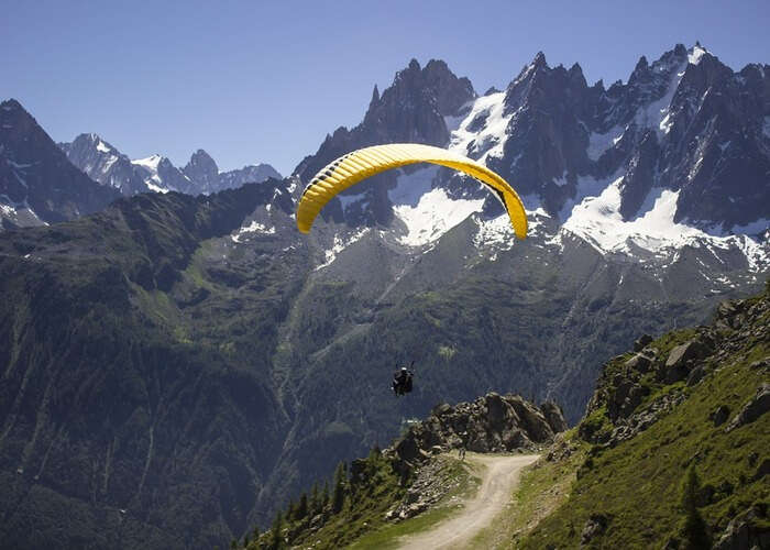 paragliding in gangtok 
