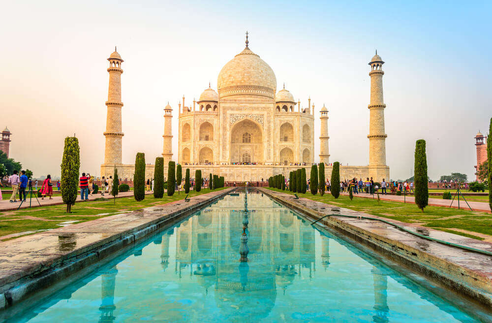 After Red Fort & Qutub Minar, Taj Mahal Is Up For Adoption Too!