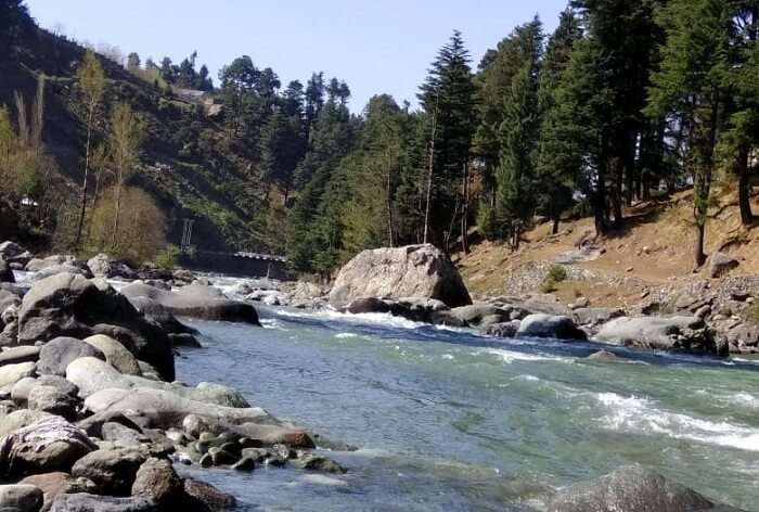 lidder river in kashmir