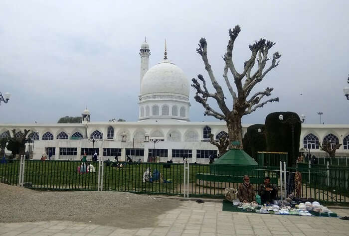 hazratbal shrine