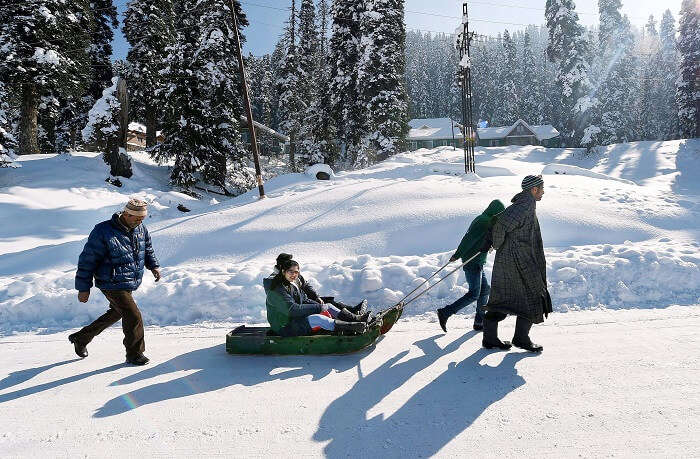 Snowfall in Gulmarg