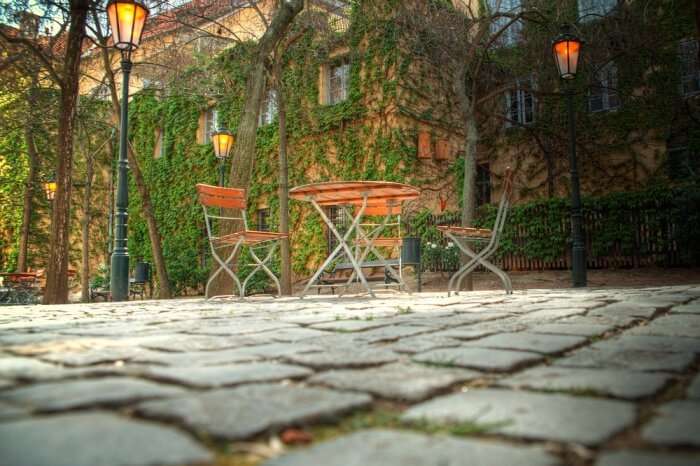 romantic hotels in Prague.