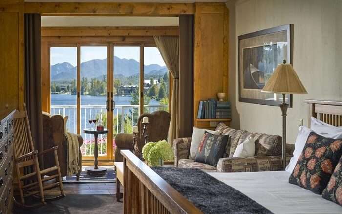 10 Lavish New York Resorts For Timeless Luxury & Indulgence
