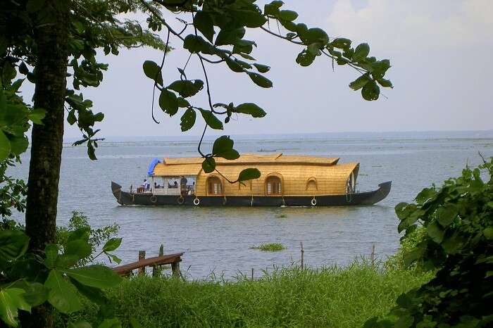 Ashtamudi Lake, Kollam