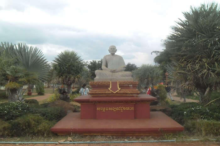 place to visit in cambodia