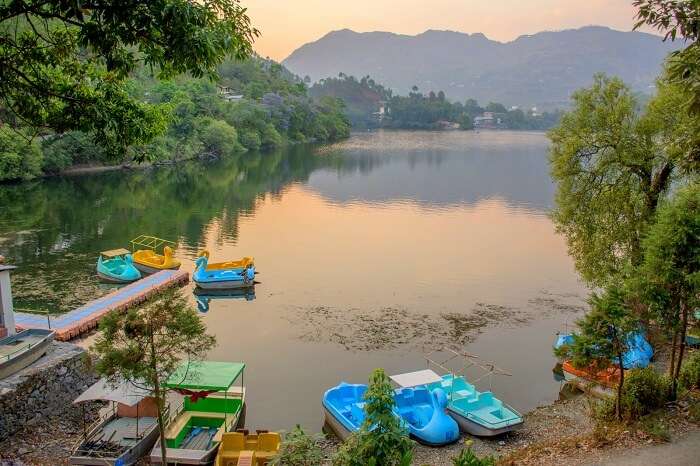 Naukuchiatal boat lake