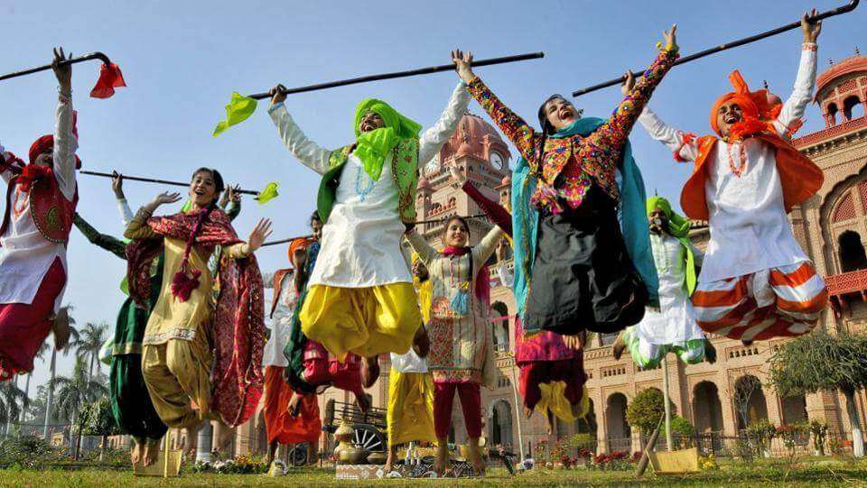 lohri dance