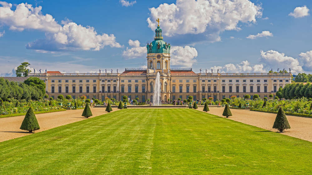 visit berlin palace