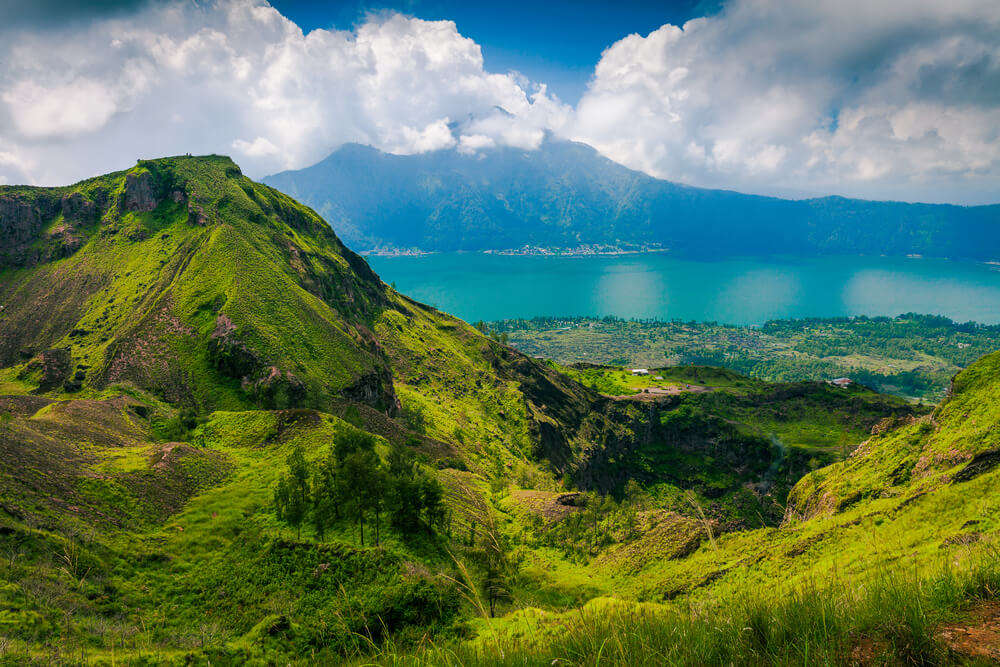 Danau Batur shutterstock_424192249