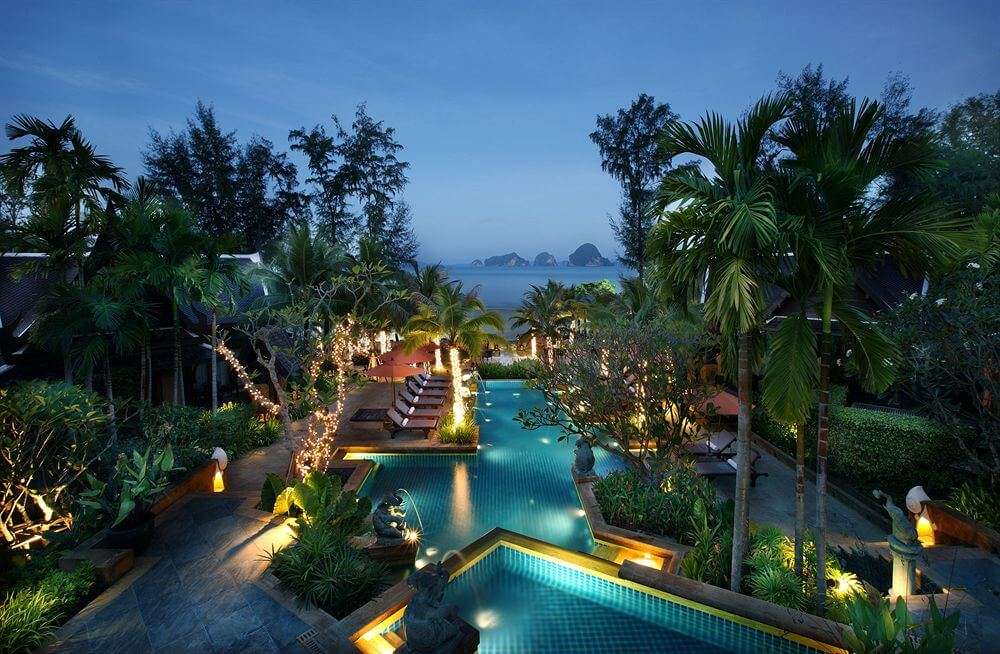 luxury stay at james bond island