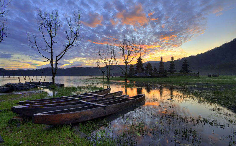 sister to Lake Buyan