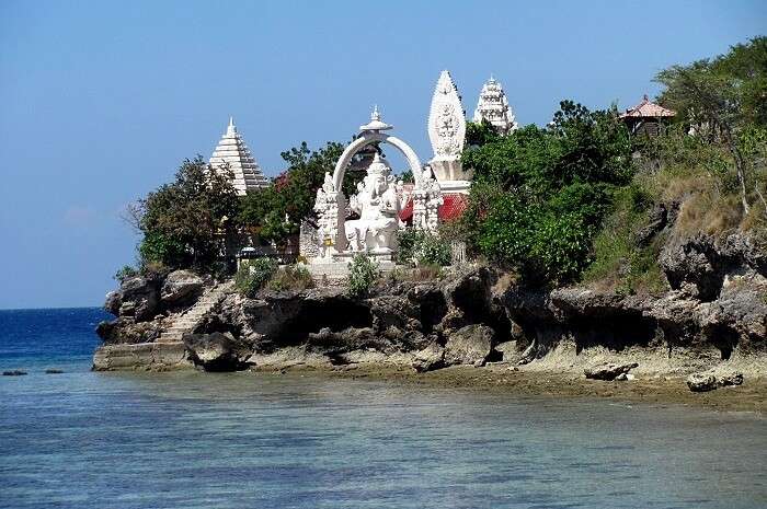 Pura Segara Gili Dharma Kencana Temple