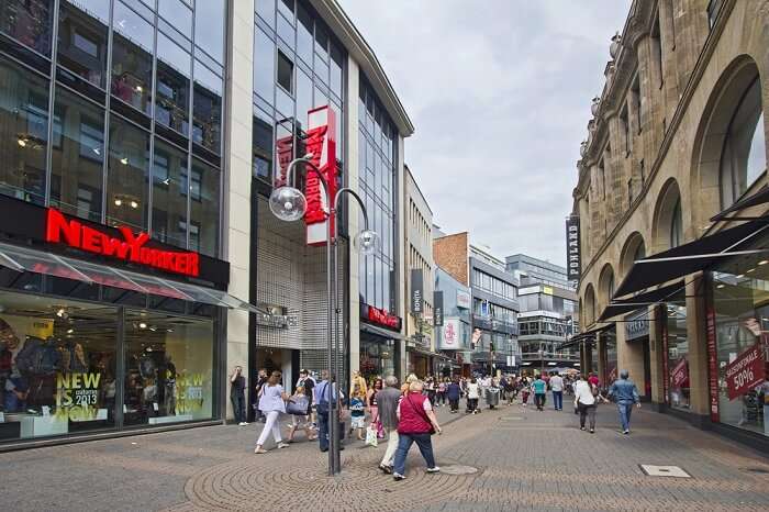 the busiest shopping street in Europe