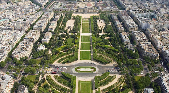 Parc du Champs-de-Mars in Paris