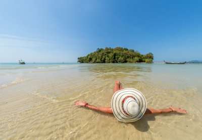 explore the beach fullest
