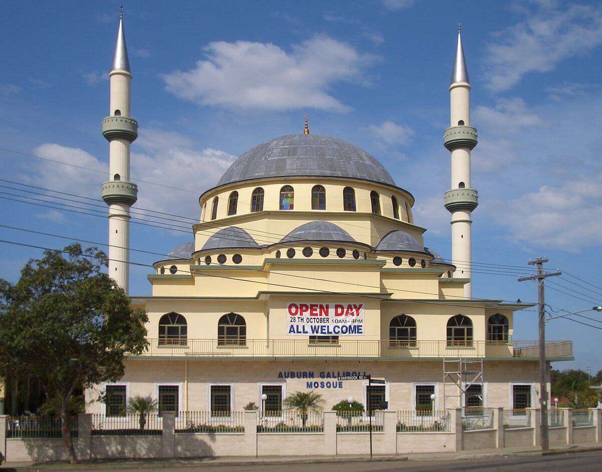perfect mosque to offer your prayers