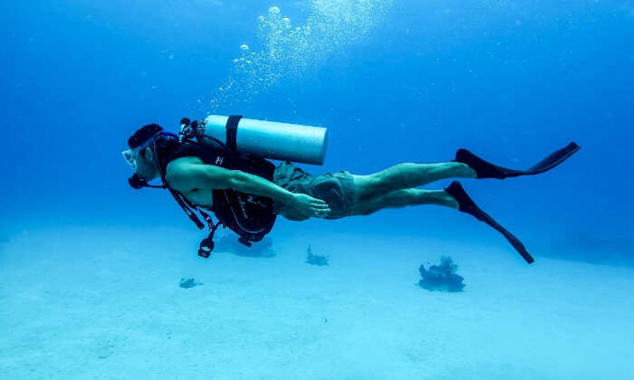 girl in the sea