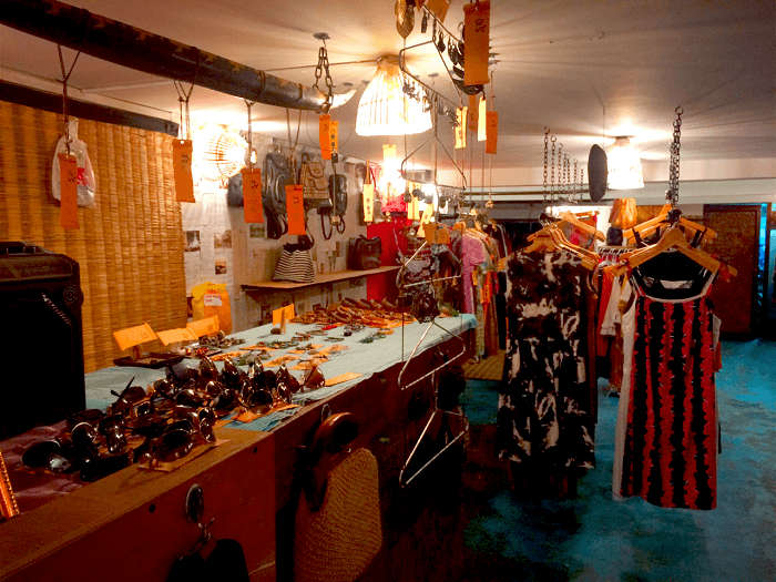 vintage gear and collectables for shoppers