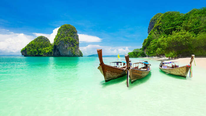 Plan your short trips from Singapore to Krabi for a romantic and family retreat.
