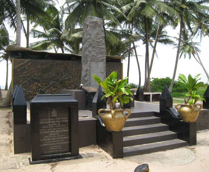 Tsunami-Denkmal in Yala
