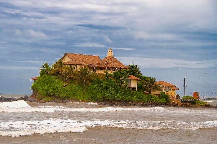 buddhist temple in matara