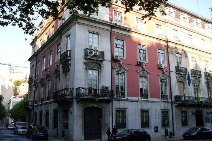 clothes shopping in Lisbon