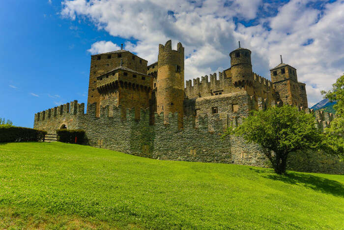 castle of fenis