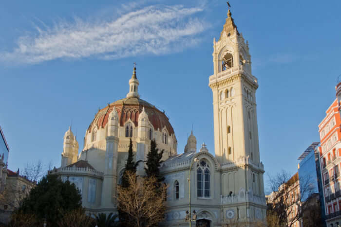 Iglesia De San Manuel Y San Benito