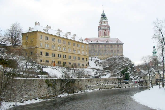 Krumlov Castle from the river bank