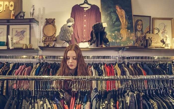 girl buying clothes for her