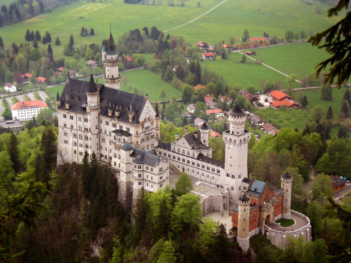 Royal Castles of Neuschwanstein and Linderhof Day Tour
