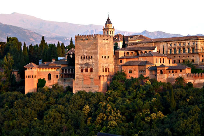 Explore Alhambra