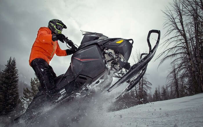 Snow motor ride