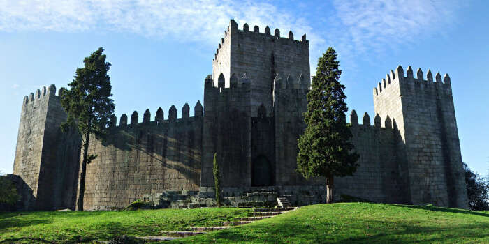 Guimarães castle