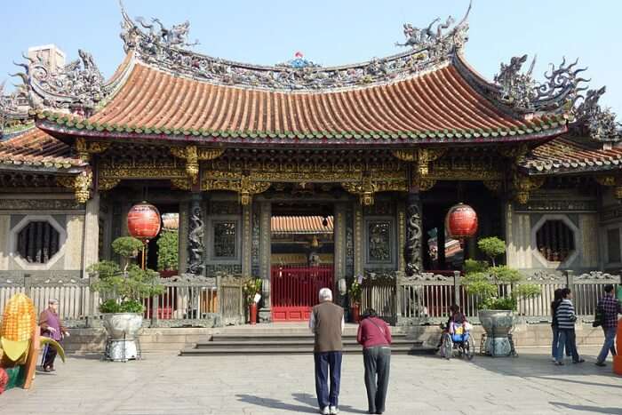 Longshan Temple