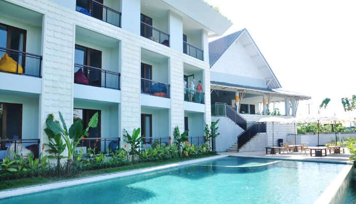 Padang-padang Inn in Uluwatu