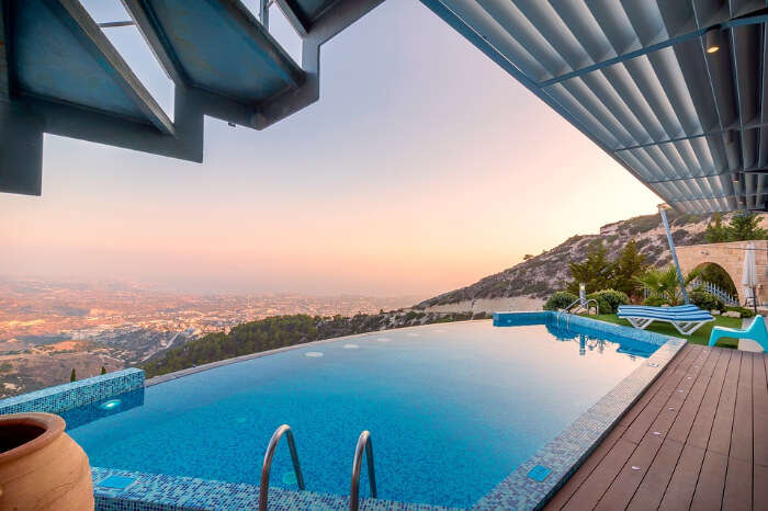 an infinity pool in a luxury villa